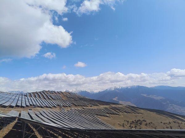 阿坝片区 小金光伏项目 摄影:蒋勇.jpg