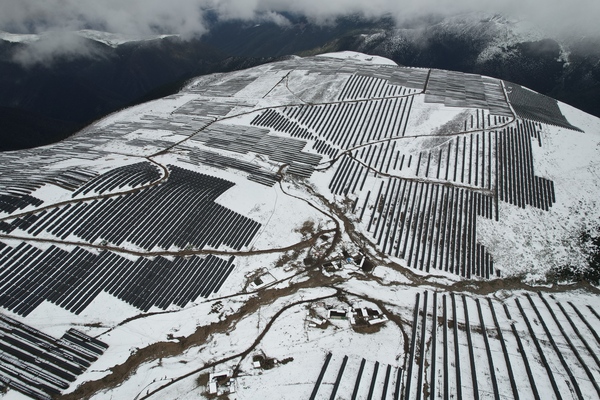 全球最大、海拔最高水光互补项目——雅砻江柯拉一期光伏电站.jpg